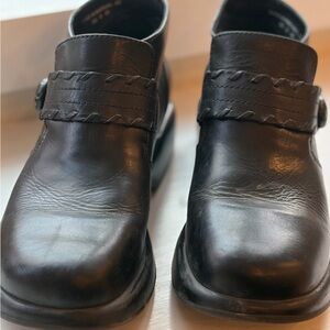 Dansko Black Leather Slip on Buckle Support Shoe Ankle Boot Woman’s Sz 41